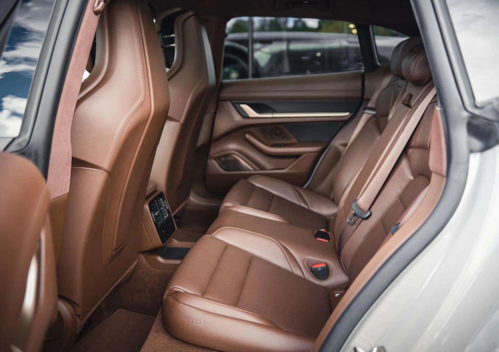 Porsche Taycan Turbo S Cross Turismo Sport Chrono - изображение 10