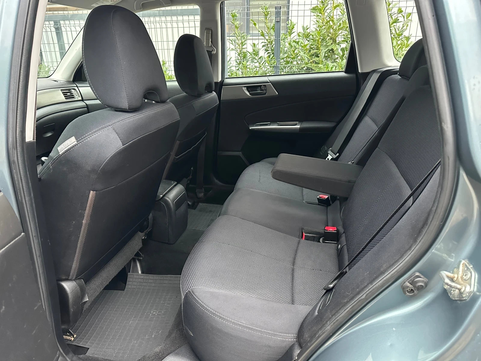 Subaru Forester 2.0-������-150�.� | Mobile.bg � ����������� 12