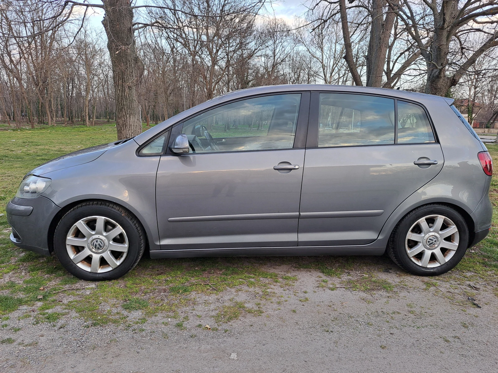 VW Golf Plus, снимка 2 - Автомобили и джипове - 53892885