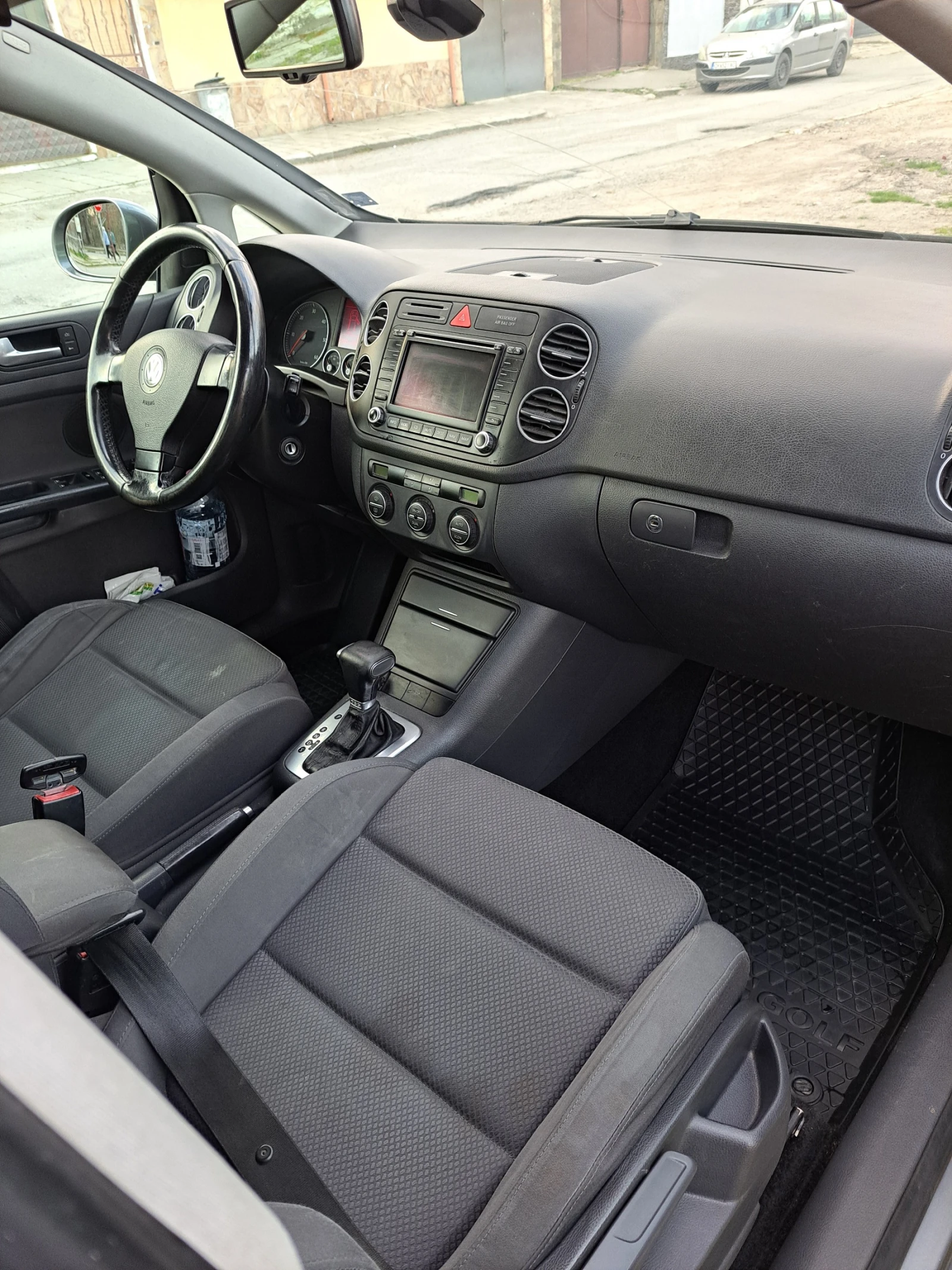 VW Golf Plus, снимка 12 - Автомобили и джипове - 53892885