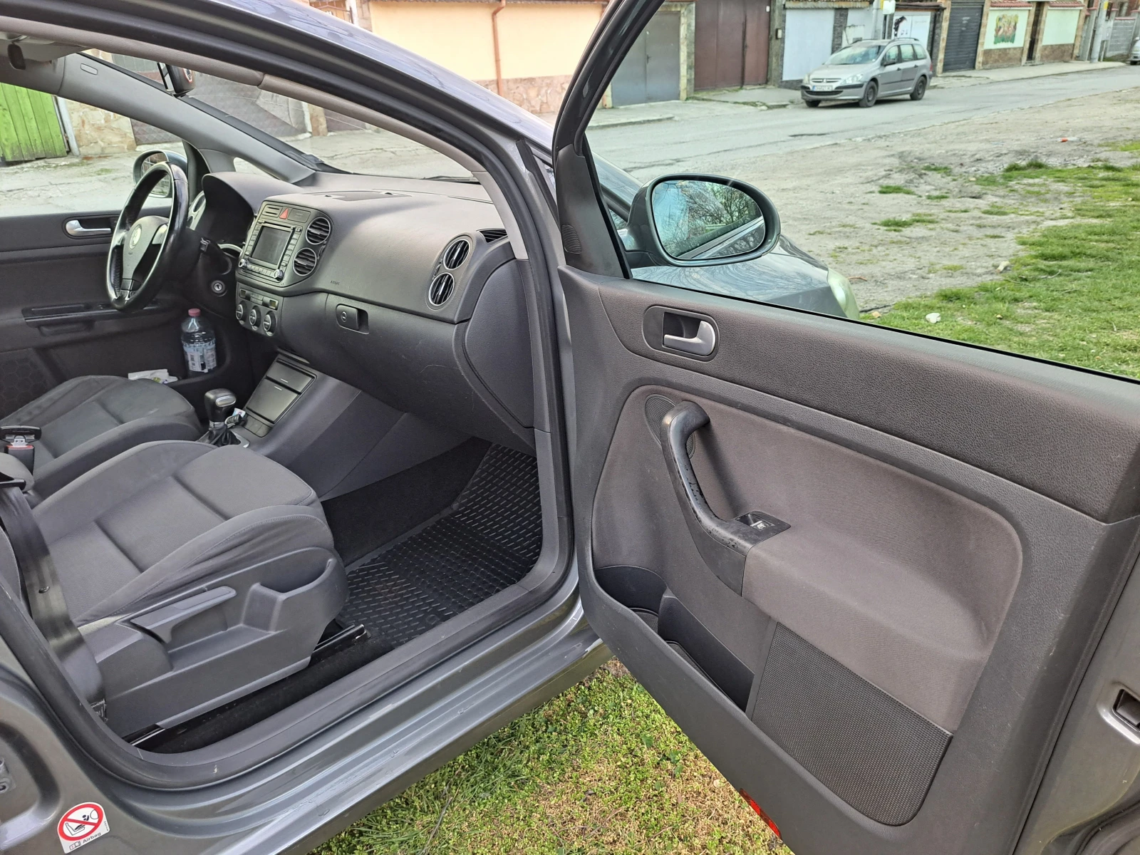 VW Golf Plus, снимка 13 - Автомобили и джипове - 53892885