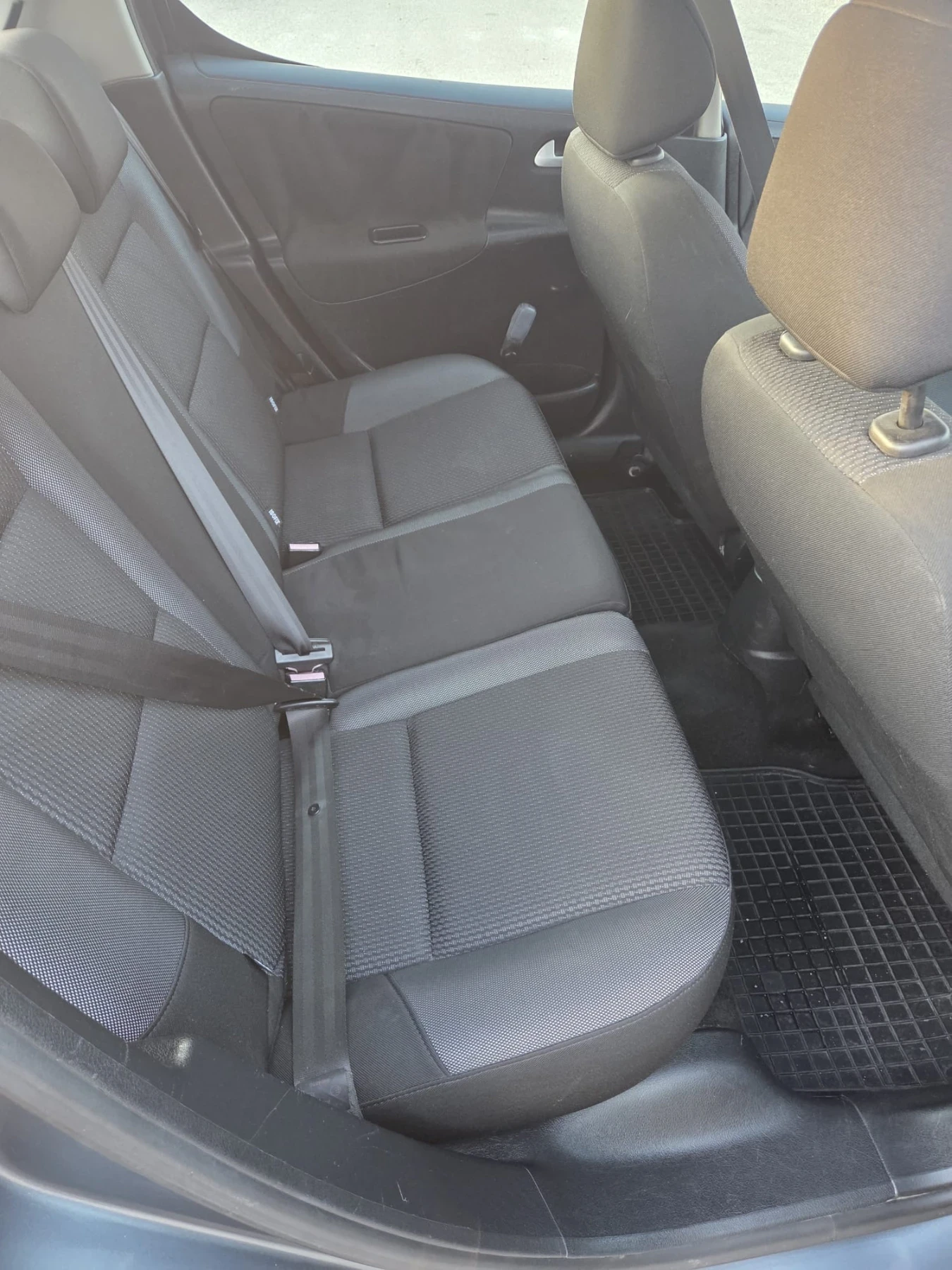 Peugeot 207, снимка 14 - Автомобили и джипове - 54045908