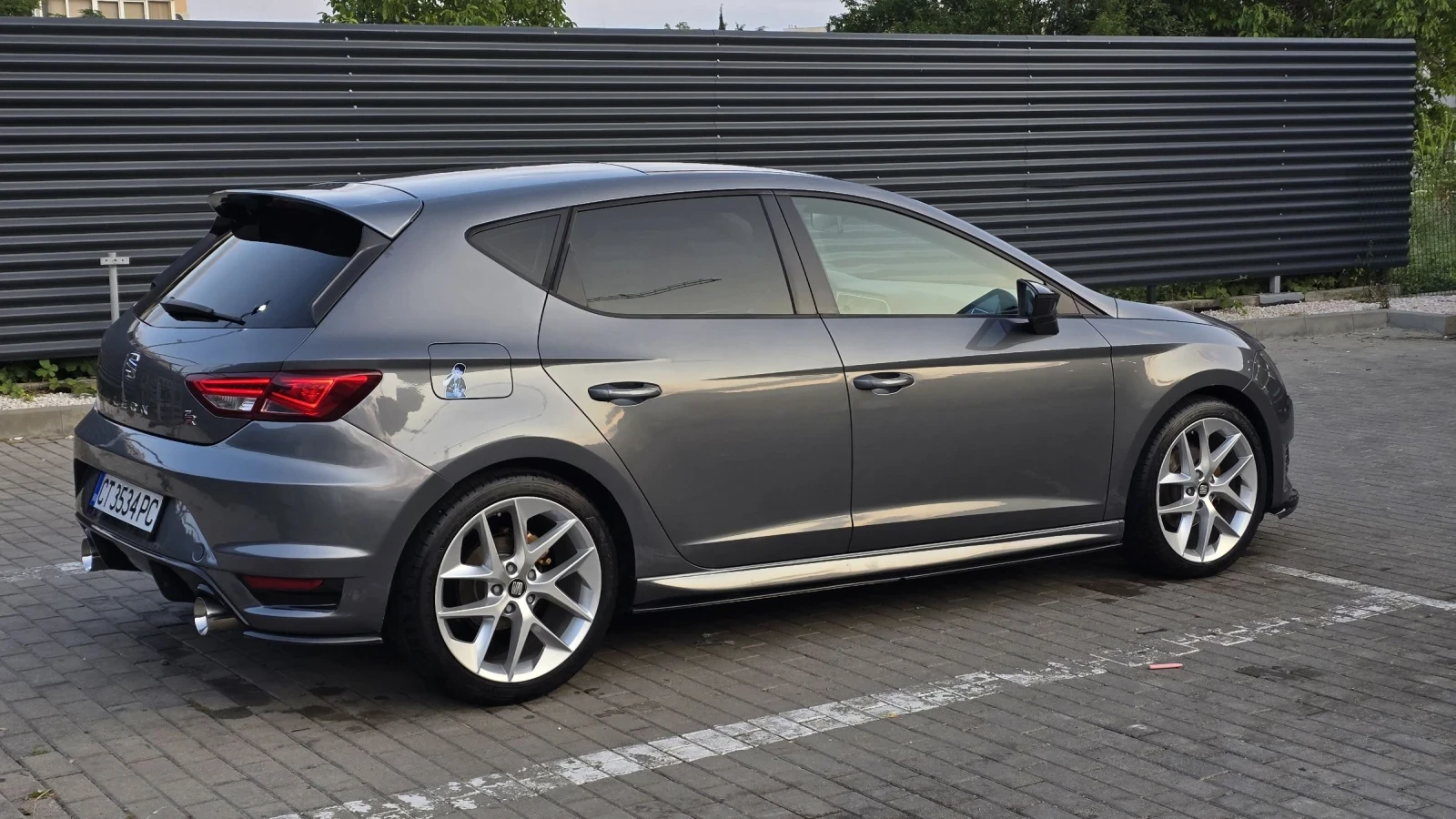 Seat Leon, снимка 2 - Автомобили и джипове - 54604231