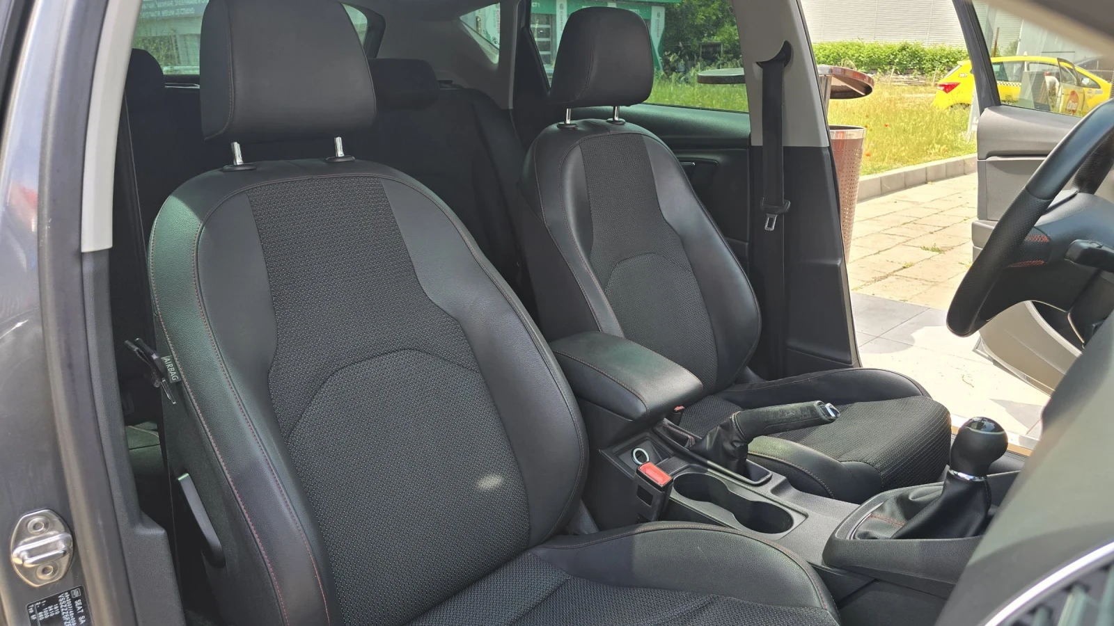 Seat Leon, снимка 8 - Автомобили и джипове - 54604231