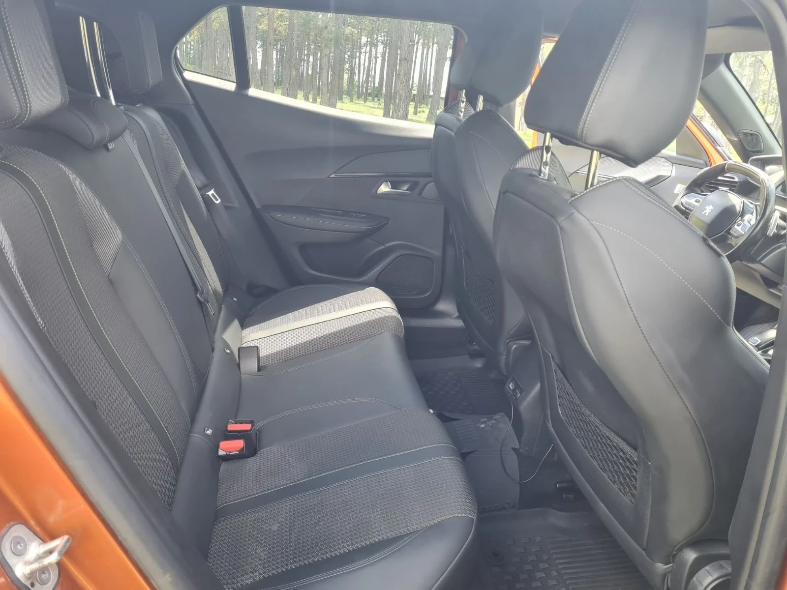 Peugeot 2008 GT pack/360 CAM/LANE ASSIST, снимка 14 - Автомобили и джипове - 54825791