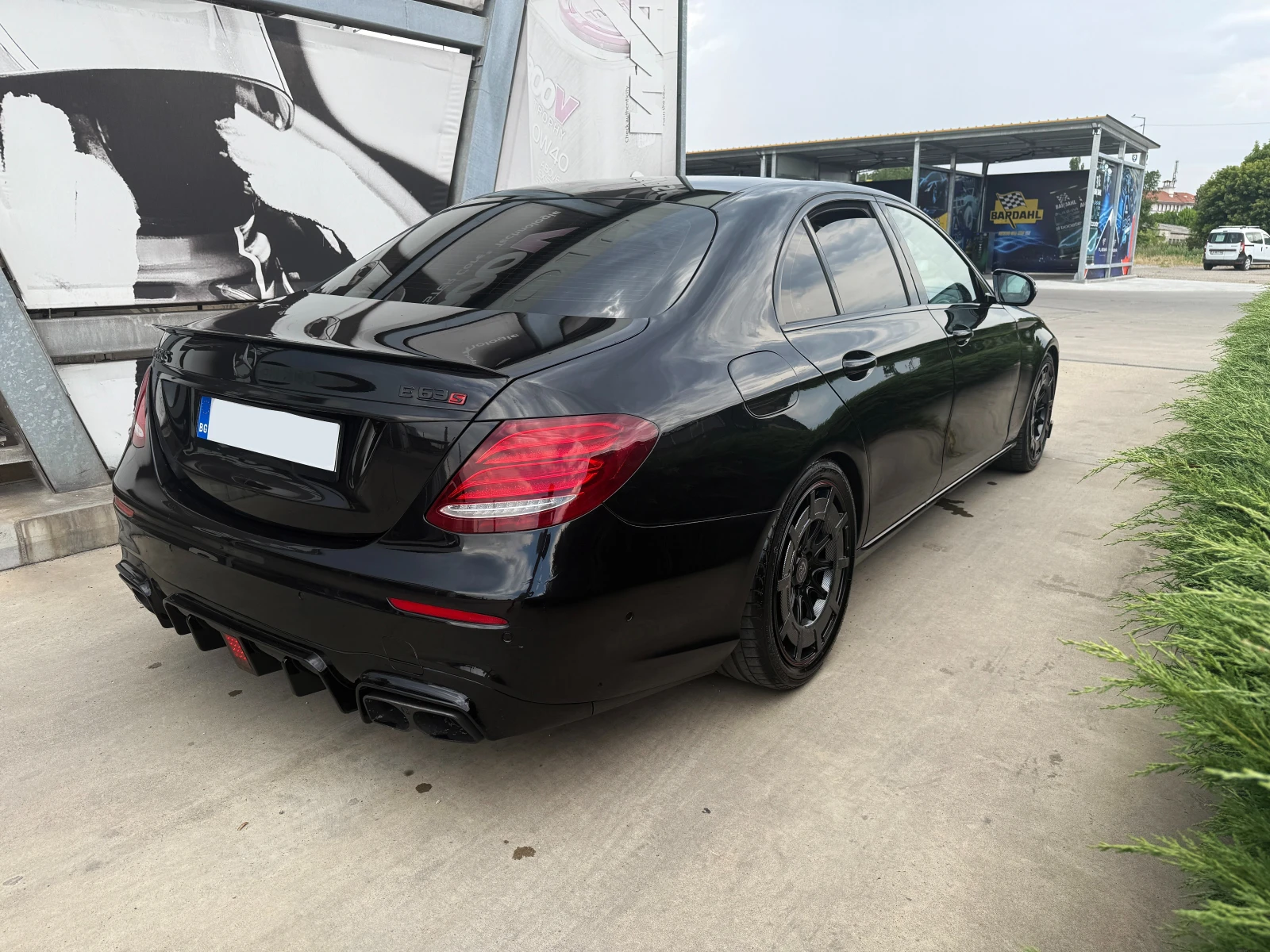 Mercedes-Benz E 220 Brabus Rocket Exterior Package, снимка 7 - Автомобили и джипове - 55072824