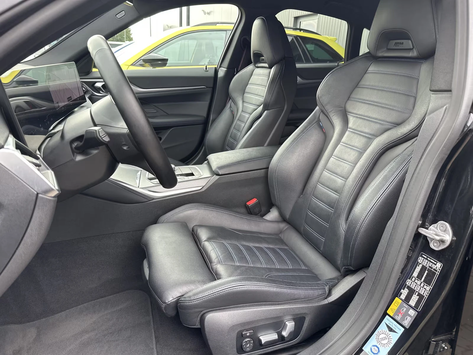 BMW i4 M50/533HP/xDRIVE/SPORT/360/ACC/536z, снимка 8 - Автомобили и джипове - 55146193