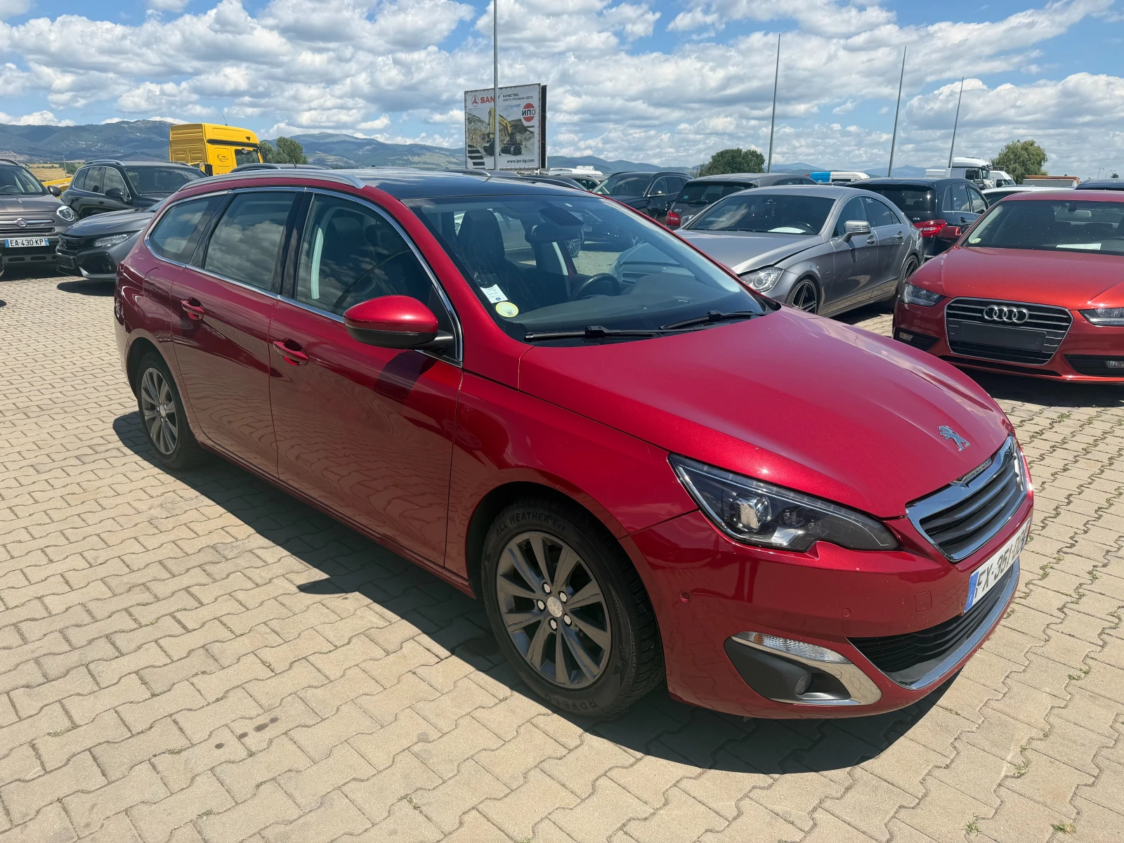 Peugeot 308 1.6HDI Allure KOJA/PANORAMA/KAMERA/NAVI EURO 6, снимка 4 - Автомобили и джипове - 55294429