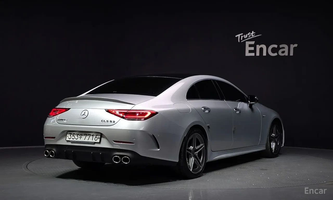 Mercedes-Benz CLS 300 AMG-line, снимка 2 - Автомобили и джипове - 55406198