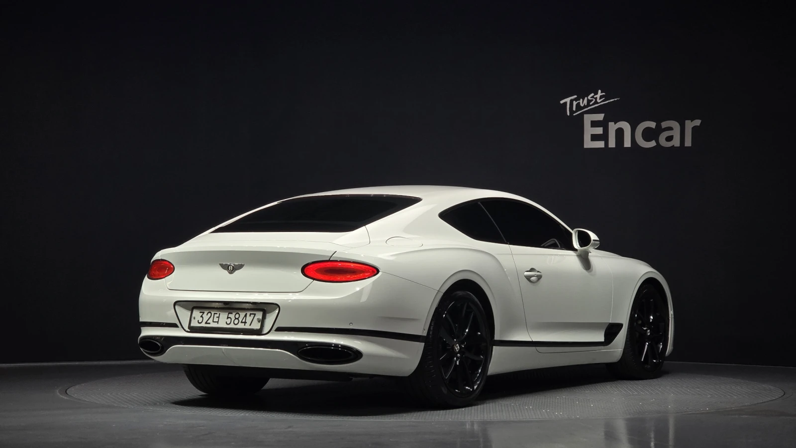 Bentley Continental gt W12* МАСАЖ* ЕЛ. БАГАЖНИК* 360* HUD* КРАЙНА ЦЕНА, снимка 2 - Автомобили и джипове - 55510158