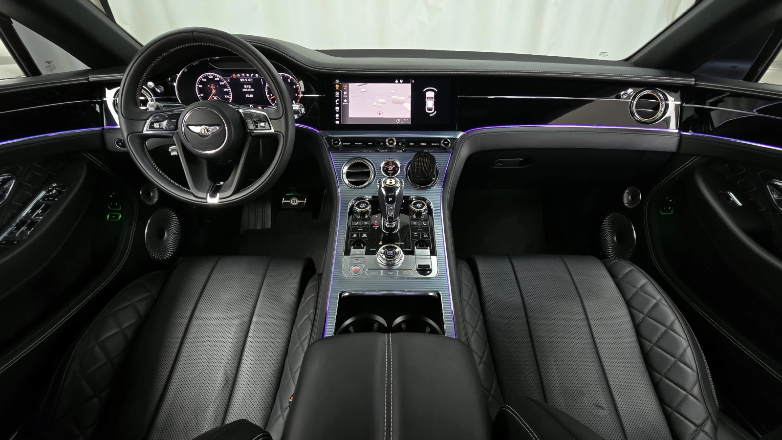 Bentley Continental gt W12* МАСАЖ* ЕЛ. БАГАЖНИК* 360* HUD* КРАЙНА ЦЕНА, снимка 7 - Автомобили и джипове - 55510158