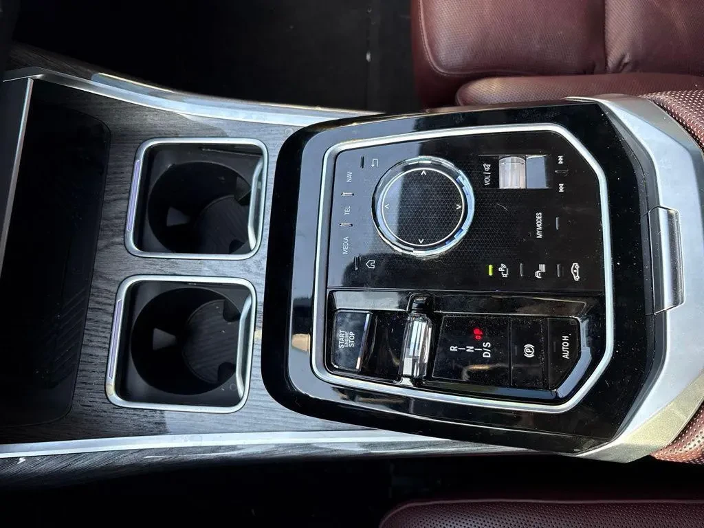 BMW 760 I xDrive, снимка 13 - Автомобили и джипове - 55575890