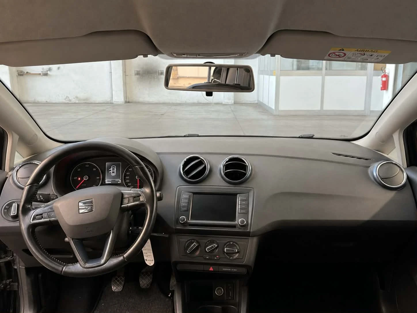 Seat Ibiza 1.4TDI CONNECT EDITION, снимка 7 - Автомобили и джипове - 55646415
