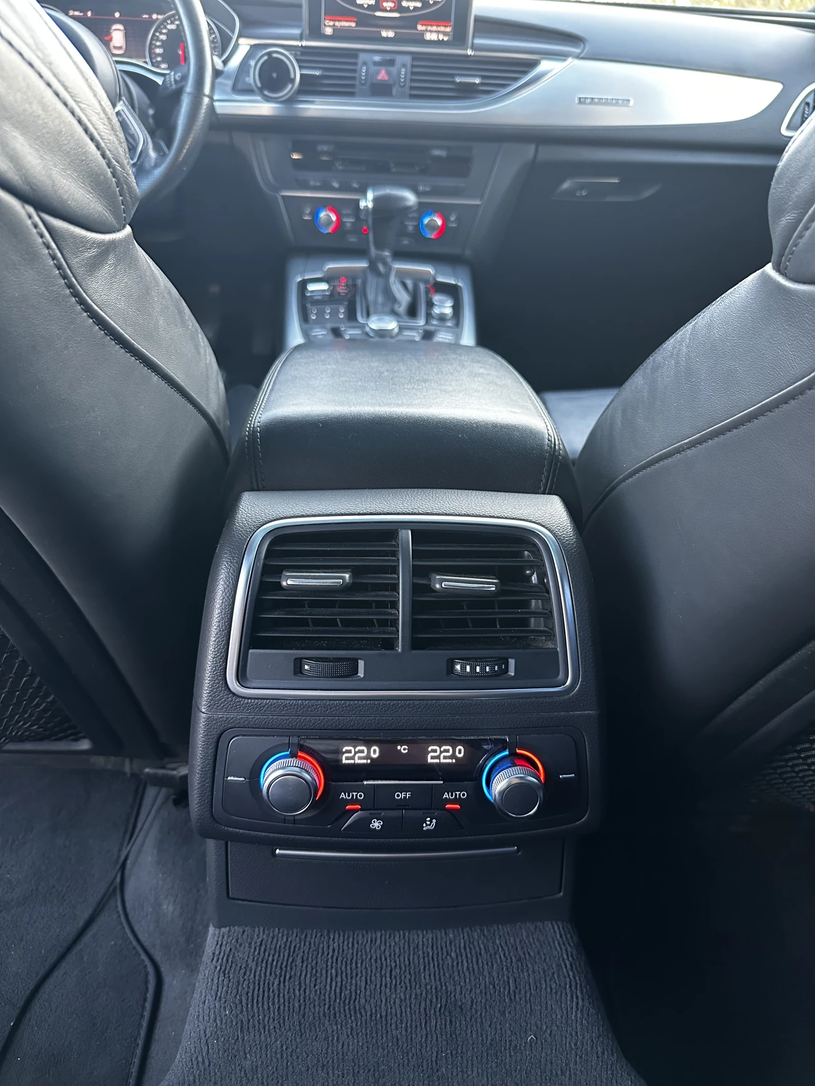 Audi A6 3.0TDI, 245 4x4, 3x S-Line, Headup, Въздух, снимка 17 - Автомобили и джипове - 56075993