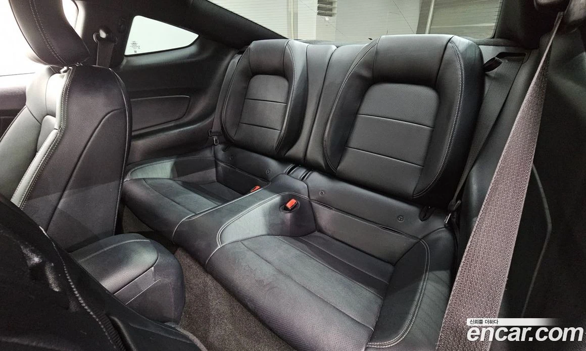 Ford Mustang Coupe, снимка 11 - Автомобили и джипове - 56120059