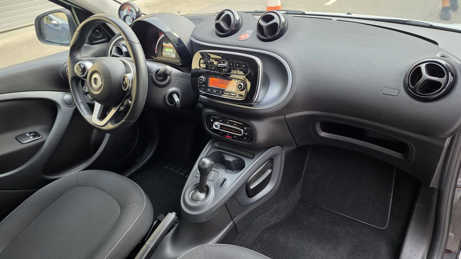 Smart Forfour Нов гаранция , снимка 16 - Автомобили и джипове - 56274282