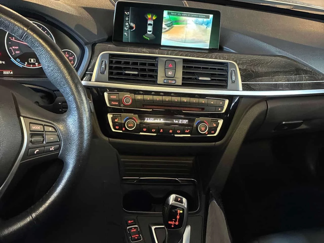 BMW 330 * 330i xDrive * CARFAX * ���� �� �� | Mobile.bg � ����������� 9
