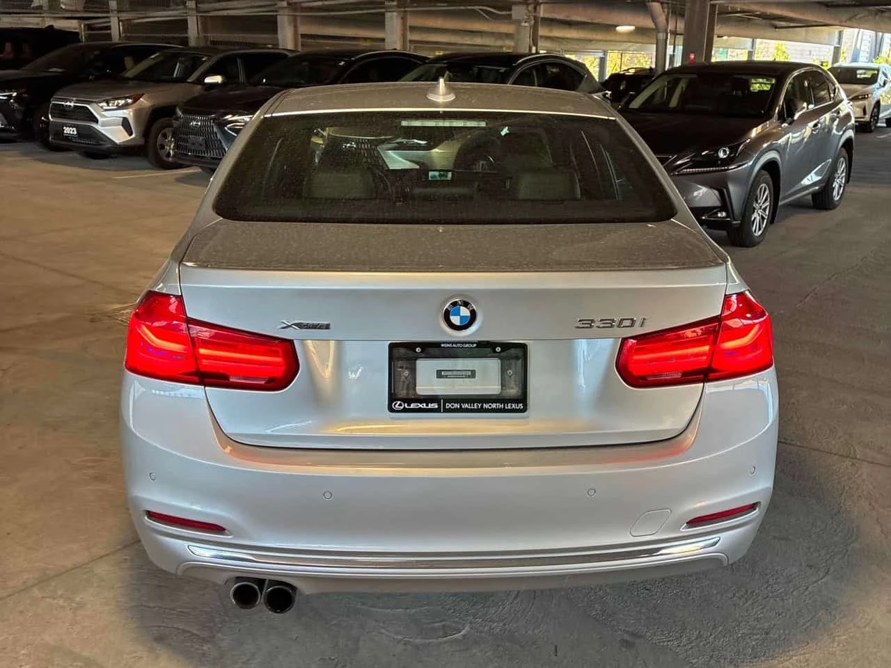 BMW 330 * 330i xDrive * CARFAX * ���� �� �� | Mobile.bg � ����������� 4