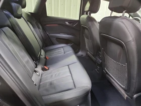 Audi Q4 * AWD* KEYLESS* ПАНОРАМА* ДИГ* ТАБЛО* ПОДГРЕВ* , снимка 10