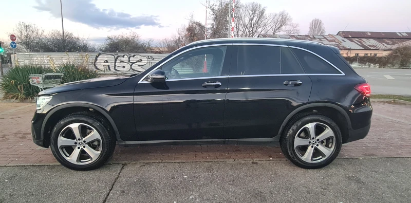 Mercedes-Benz GLC 300 4 matic, снимка 2 - Автомобили и джипове - 49179902