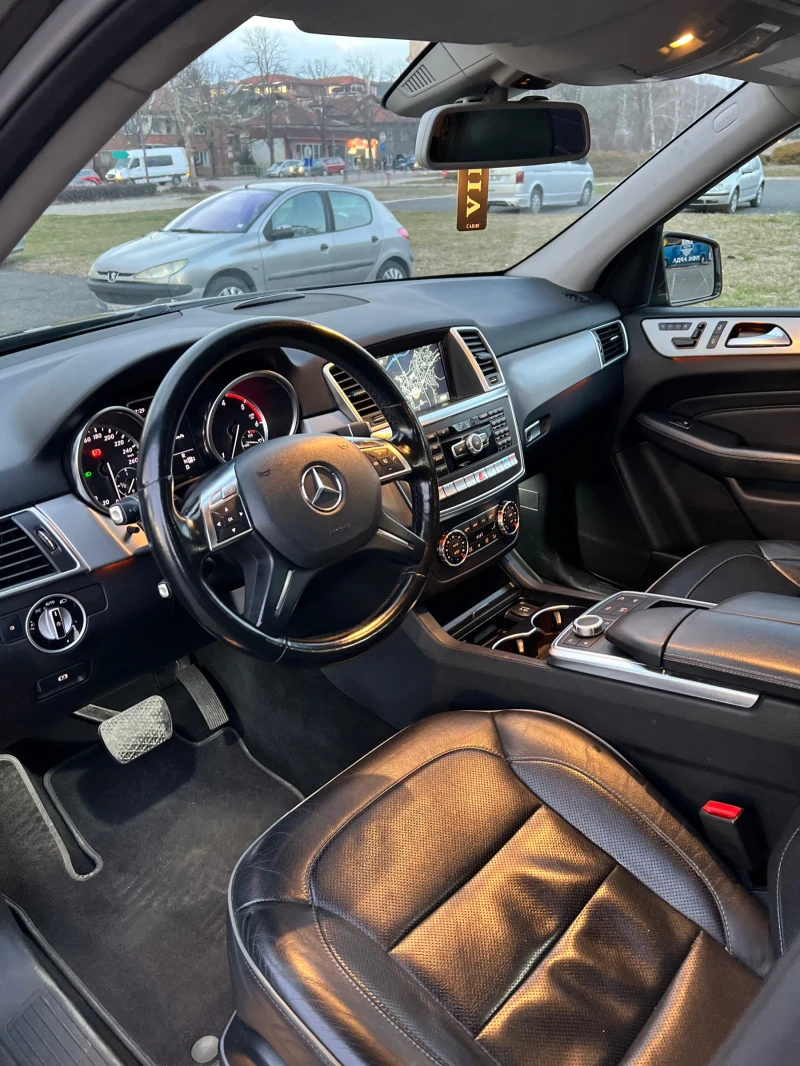 Mercedes-Benz ML 350, снимка 9 - Автомобили и джипове - 52413957