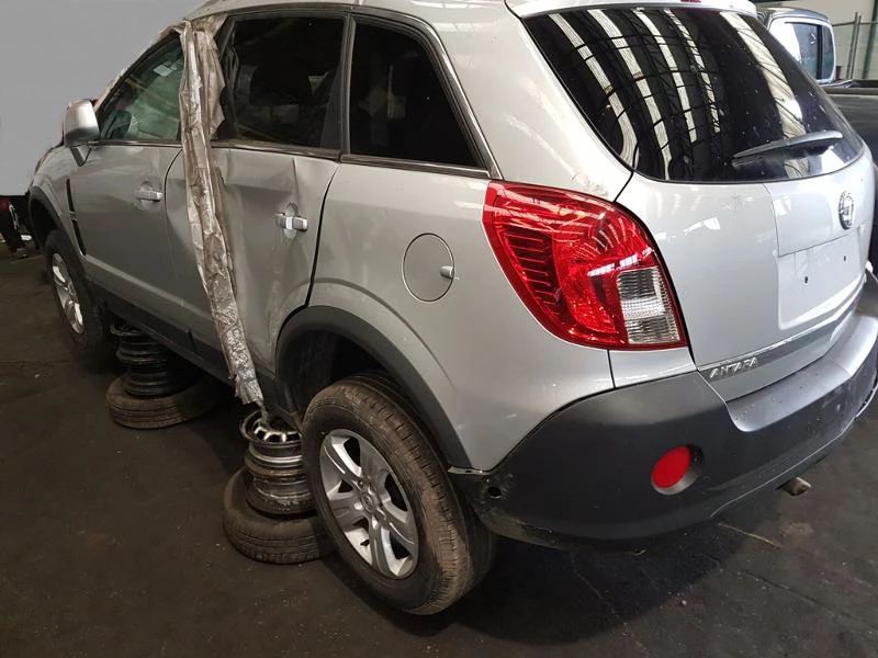 Opel Antara 2.2dЧАСТИ, снимка 7 - Автомобили и джипове - 16798949