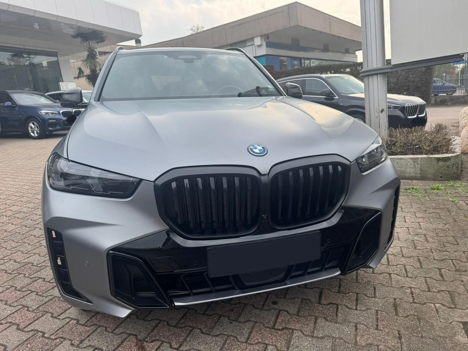 BMW X5 50e xDrive Plug-In Hybrid Exclusive - изображение 2