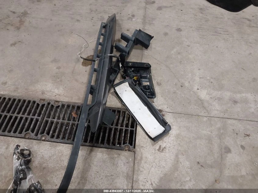 Dodge Durango 5.7L V-8 VVT, 360HP All Wheel Drive - изображение 4