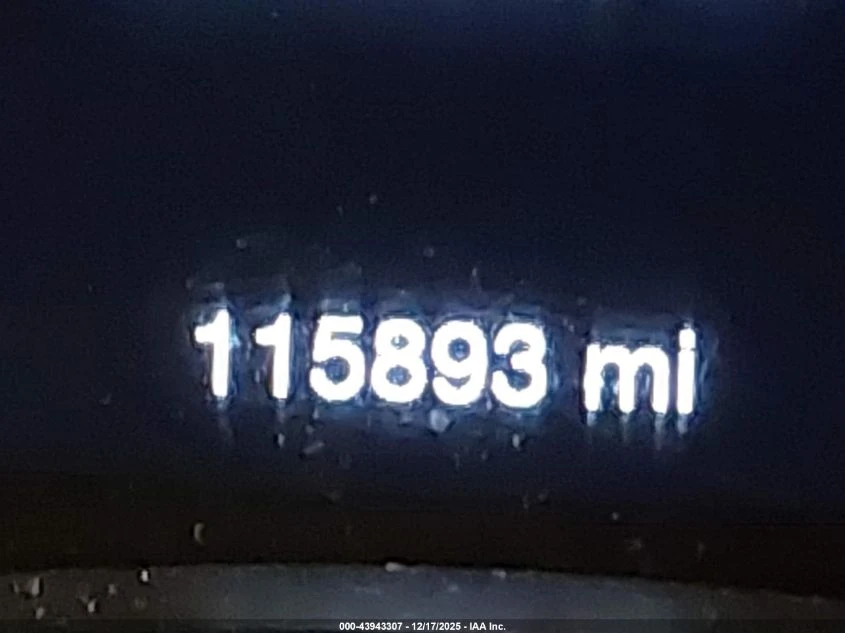 Dodge Durango 5.7L V-8 VVT, 360HP All Wheel Drive - изображение 8