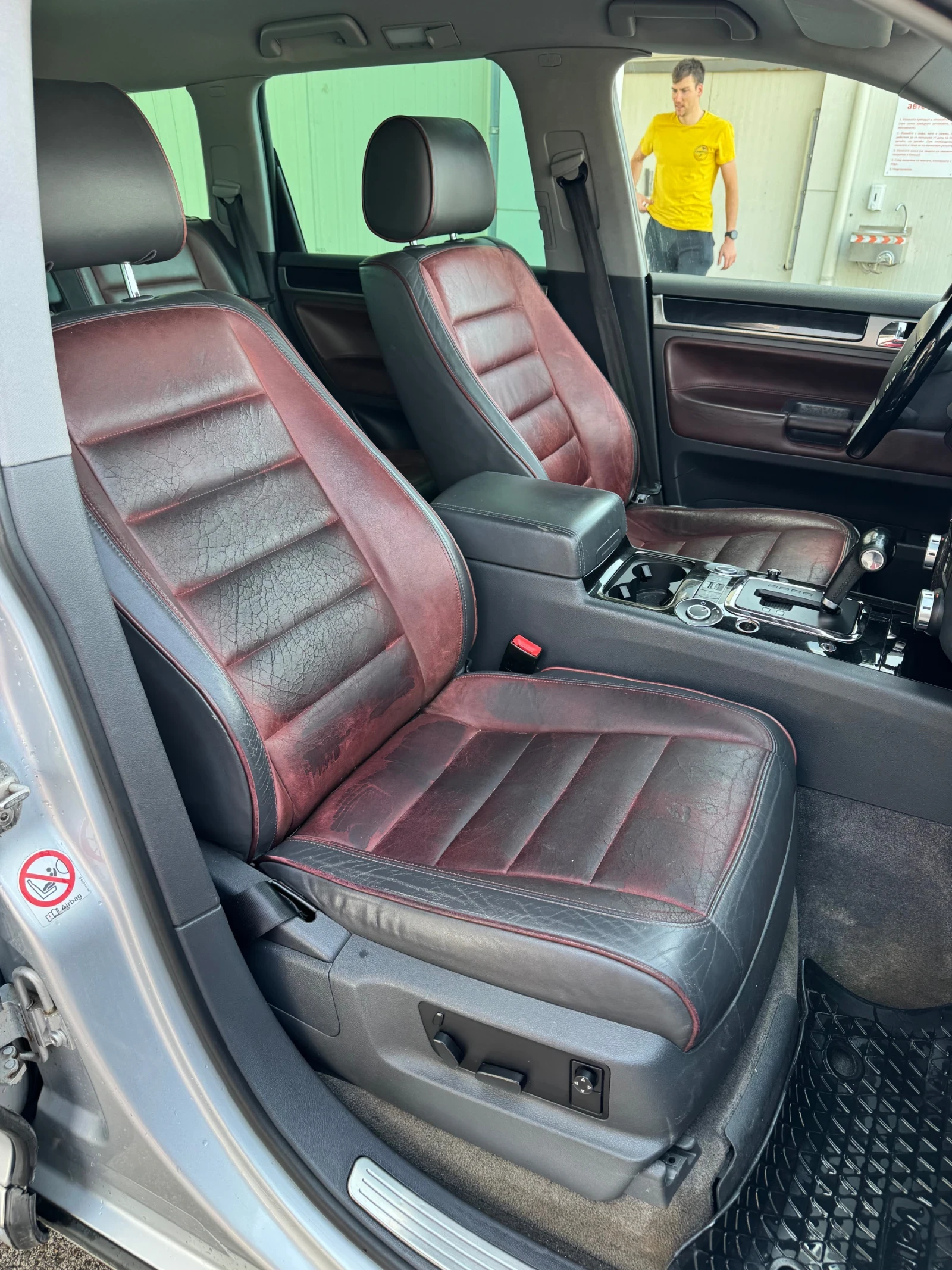 VW Touareg 4.2 V8 Германия 4х4 , снимка 13 - Автомобили и джипове - 53868512