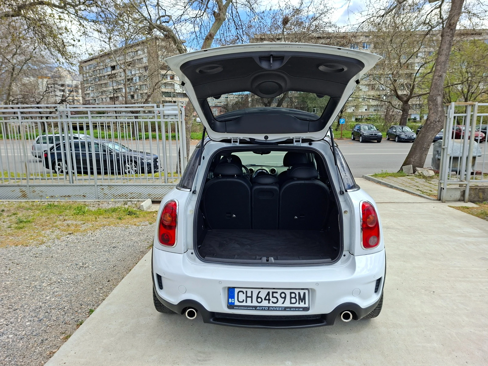 Mini Countryman S* 1.6i* АВТОМ* КЛИМА* КОЖА* NAVI* ПАРКТРОНИК, снимка 16 - Автомобили и джипове - 54122529