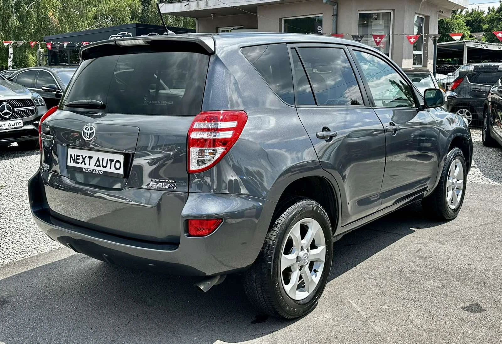 Toyota Rav4 2.0i 158HP KEYLESS AUTOMAT КОЖА НАВИ, снимка 5 - Автомобили и джипове - 55378405