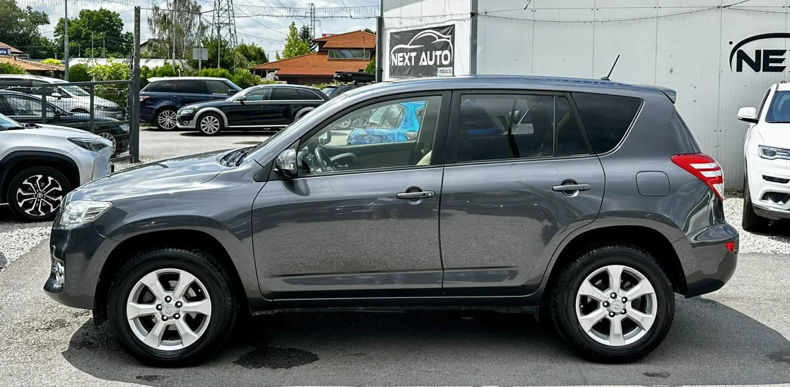 Toyota Rav4 2.0i 158HP KEYLESS AUTOMAT КОЖА НАВИ, снимка 8 - Автомобили и джипове - 55378405