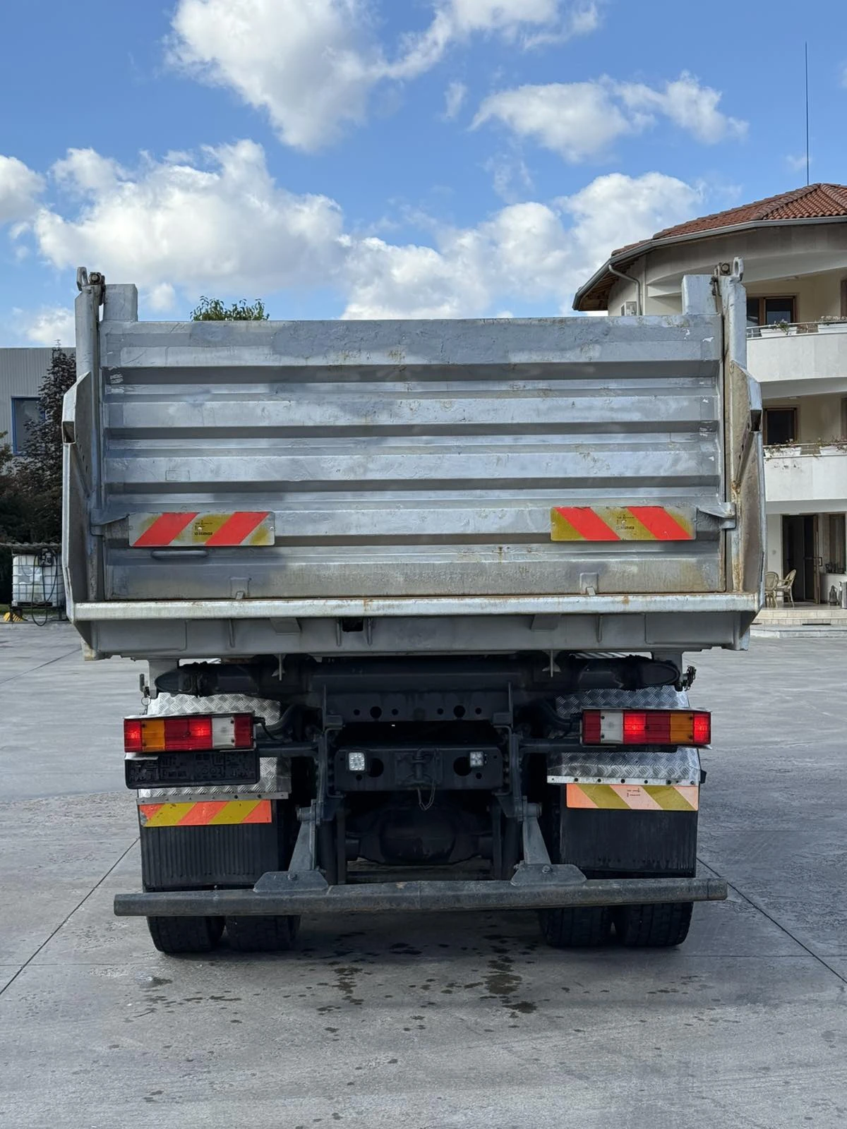 Mercedes-Benz Actros 3544 8x4 тристранен  - изображение 7
