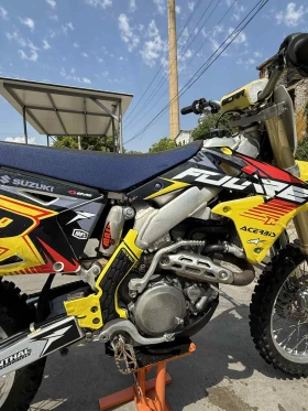  Suzuki Rmz