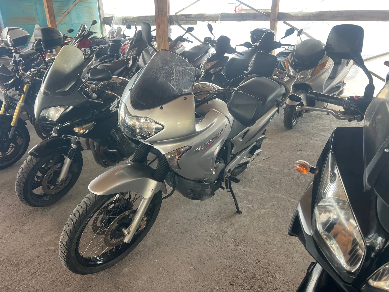 Honda Xlv 650 Lizing