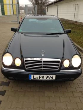      ,   Mercedes-Benz E 270