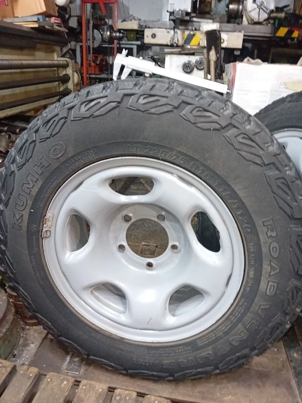    225/75R16  Suzuki Grand vitara | Mobile.bg   3