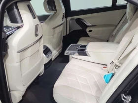 BMW 750 E XDRIVE| SWAROWSKI| HUD| MAСАЖИ ОТЗАД| 2 КЛЮЧА| , снимка 12