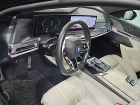 BMW 750 E XDRIVE| SWAROWSKI| HUD| MAСАЖИ ОТЗАД| 2 КЛЮЧА| , снимка 10