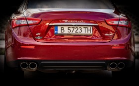 Maserati Ghibli 500кс* BI-TURBO* 4x4* ПЕРФЕКТЕН, снимка 7 - Автомобили и джипове - 44588331