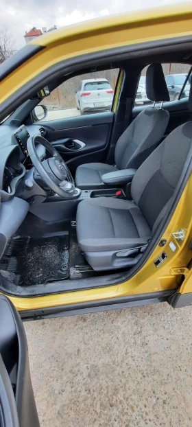 Toyota Yaris Cross 1.5/Hybrid/LED/- 1ви собственик! - 26000 € / 50851.58 лв. - 59324692 6