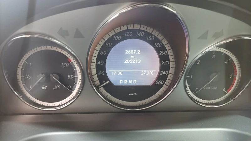 Mercedes-Benz C 220 2.2 cdi, снимка 13 - Автомобили и джипове - 46355678