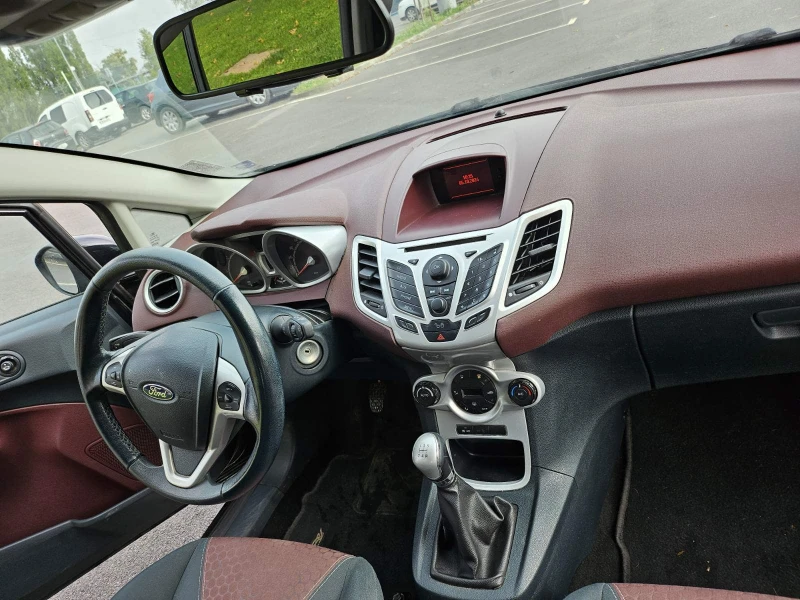 Ford Fiesta, снимка 7 - Автомобили и джипове - 47507284