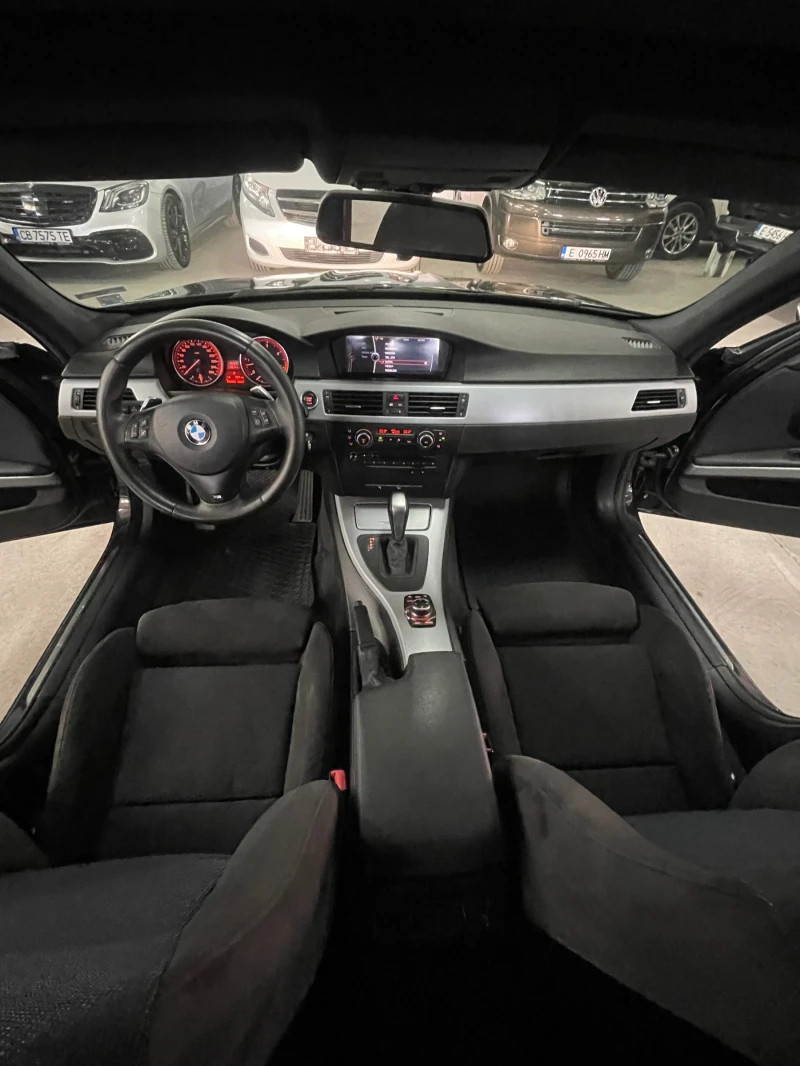 BMW 330 XD/Mpak/Face/Панорама/Теглич/СМЕНЕНИ ВЕРИГИ/НОВА/, снимка 9 - Автомобили и джипове - 49598974