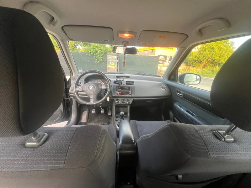 Suzuki Swift, снимка 14 - Автомобили и джипове - 50885960
