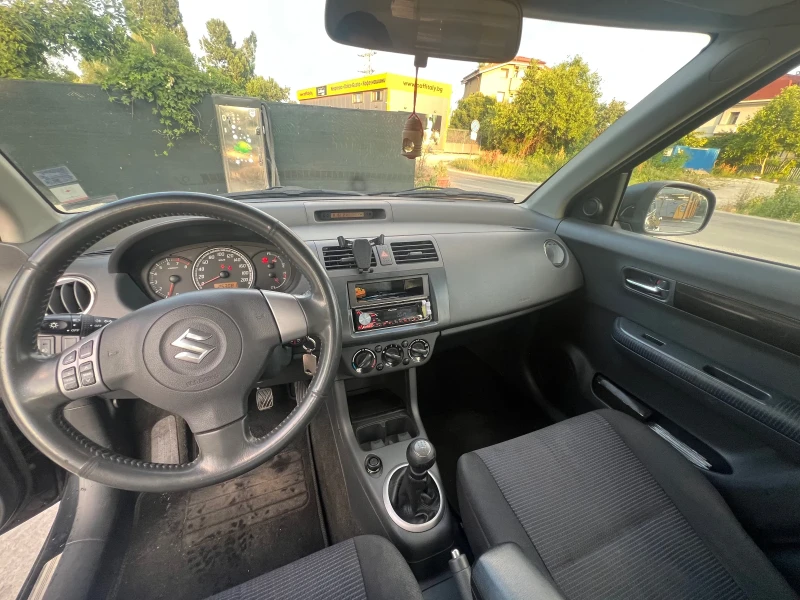 Suzuki Swift, снимка 12 - Автомобили и джипове - 50885960