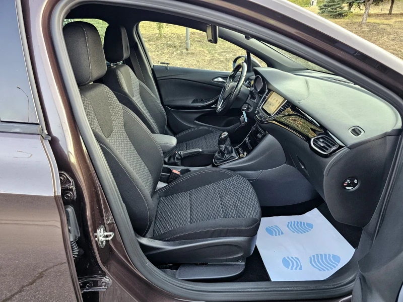 Opel Astra 1.4 Turbo-150к.с, снимка 11 - Автомобили и джипове - 51595086