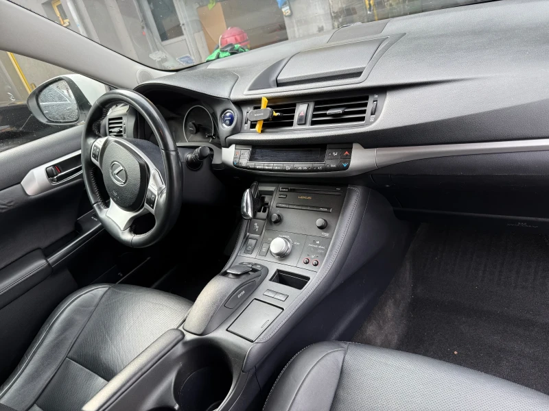 Lexus CT 200h ПРОМОЦИЯ, снимка 8 - Автомобили и джипове - 53168059