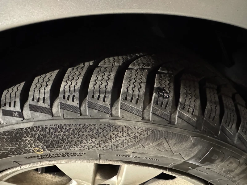 BMW 320 Автоматик, снимка 9 - Автомобили и джипове - 52934156